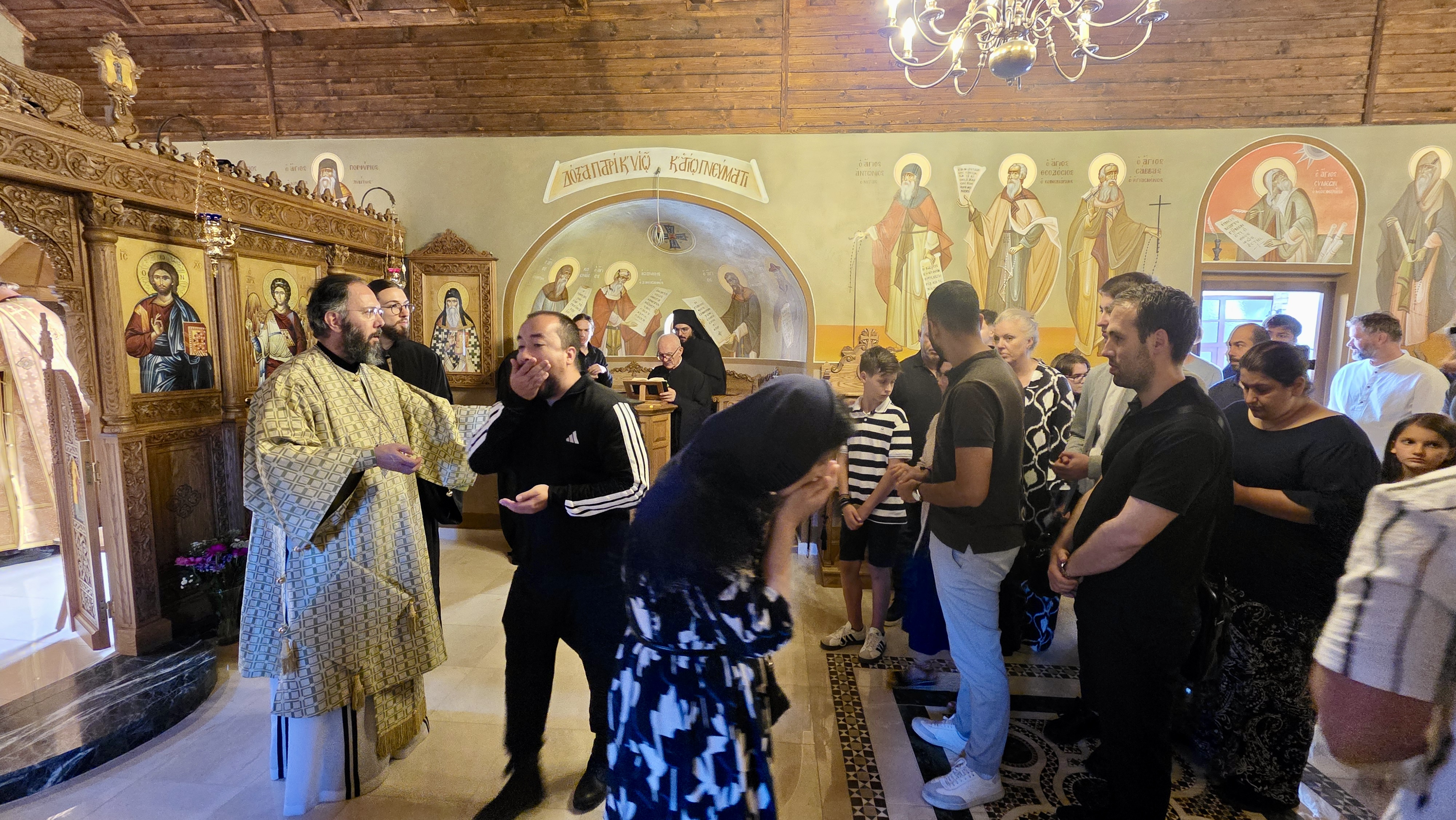 Ἀπόδοση τῆς Ἑορτῆς τῆς Κοιμήσεως τῆς Θεοτόκου καὶ Ἀρχιερατικὴ Θεία Λειτουργία στὴν Ἱερὰ Μονὴ Ἁγίας Σκέπης καὶ Ἁγίου Παϊσίου στὸ Sankt Andrä am Zicksee.