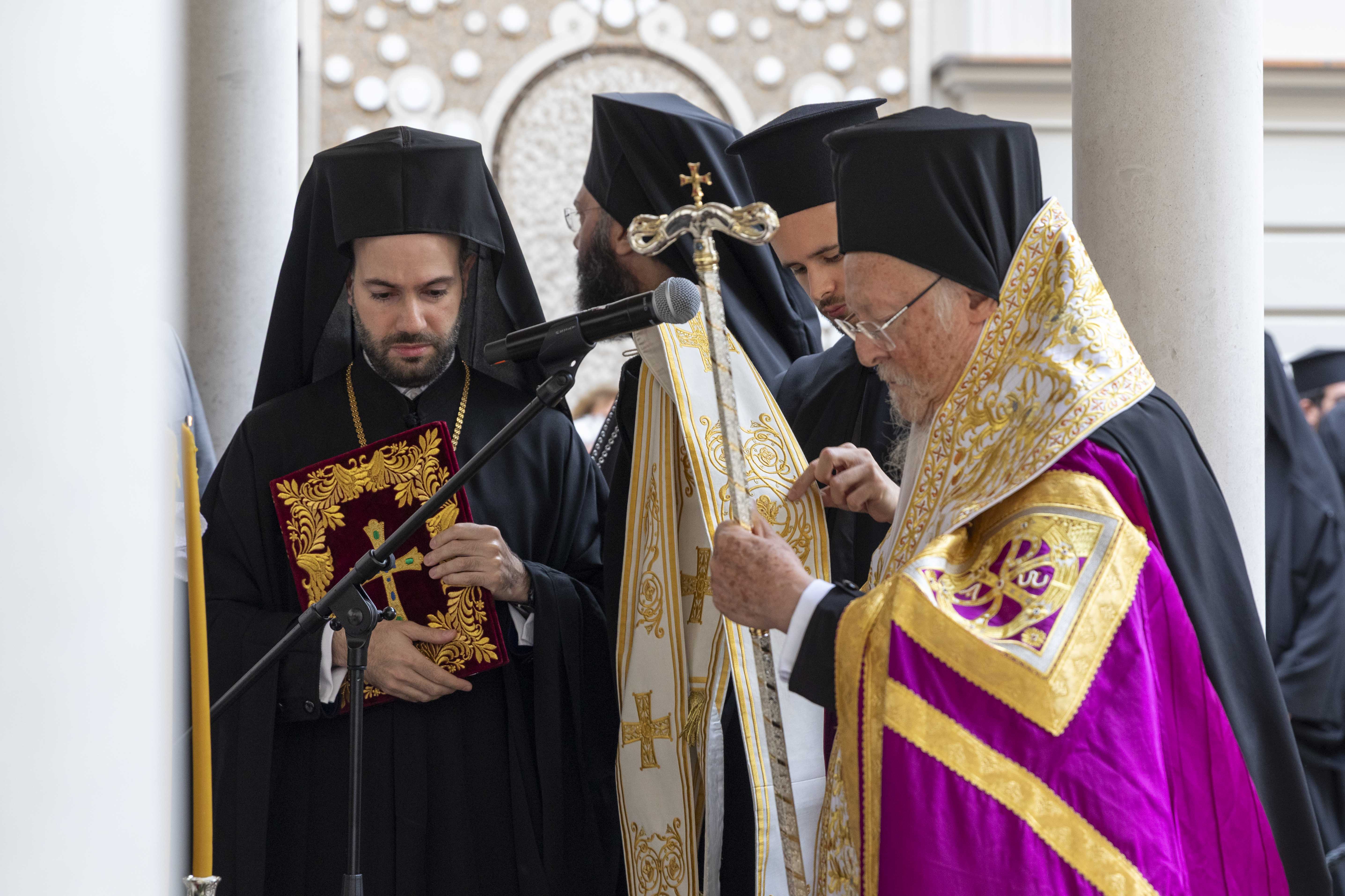 Θυρανοίξια τοῦ Ἱεροῦ Ναοῦ Τριῶν Ἱεραρχῶν καὶ Ἐγκαίνια τοῦ Ὀρθοδόξου Κέντρου Διαλόγου «Fanarion» στὴ Βουδαπέστη ἀπὸ τὴν Α.Θ.Π. τὸν Οἰκουμενικὸ Πατριάρχη κ.κ. Βαρθολομαῖο