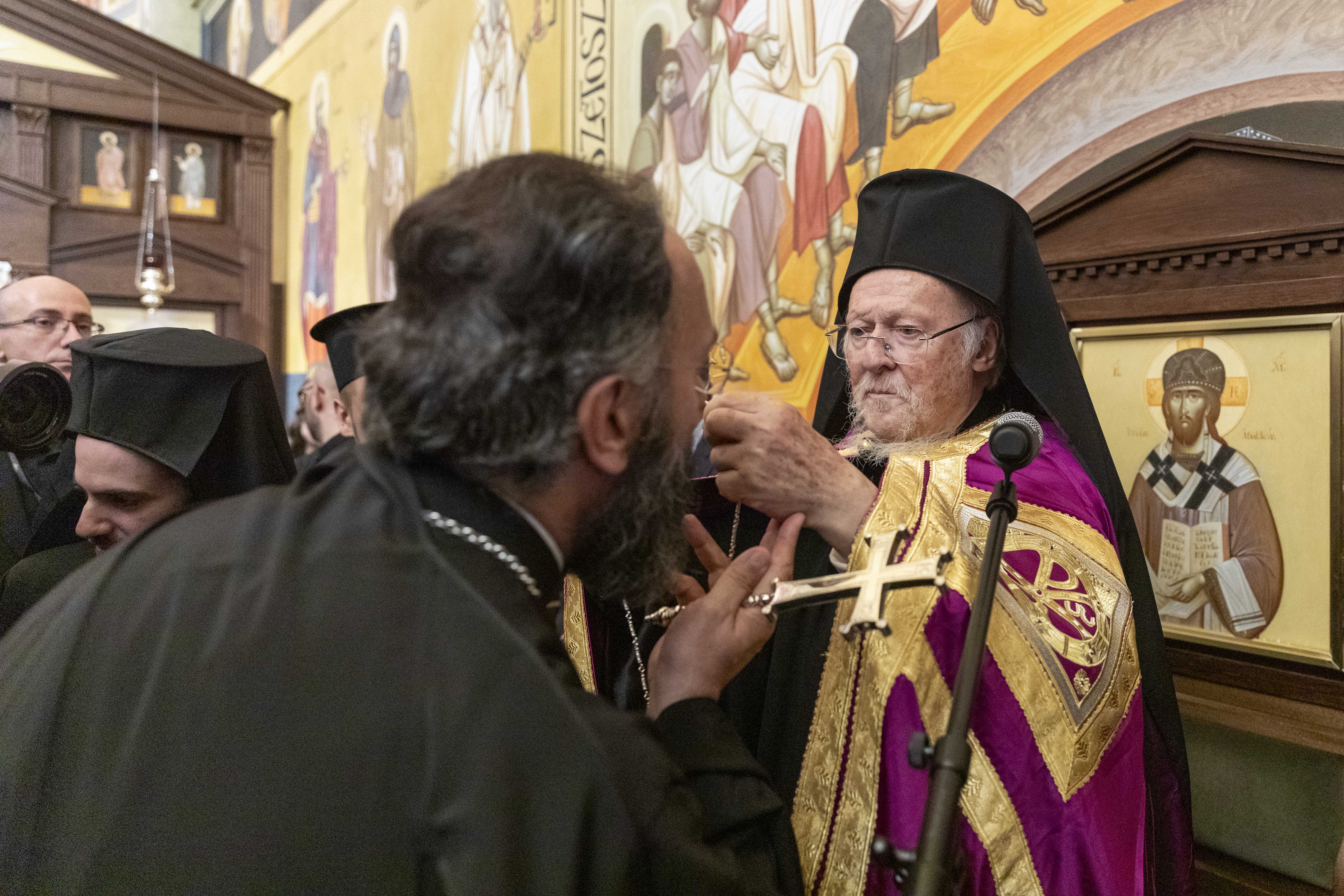 Θυρανοίξια τοῦ Ἱεροῦ Ναοῦ Τριῶν Ἱεραρχῶν καὶ Ἐγκαίνια τοῦ Ὀρθοδόξου Κέντρου Διαλόγου «Fanarion» στὴ Βουδαπέστη ἀπὸ τὴν Α.Θ.Π. τὸν Οἰκουμενικὸ Πατριάρχη κ.κ. Βαρθολομαῖο
