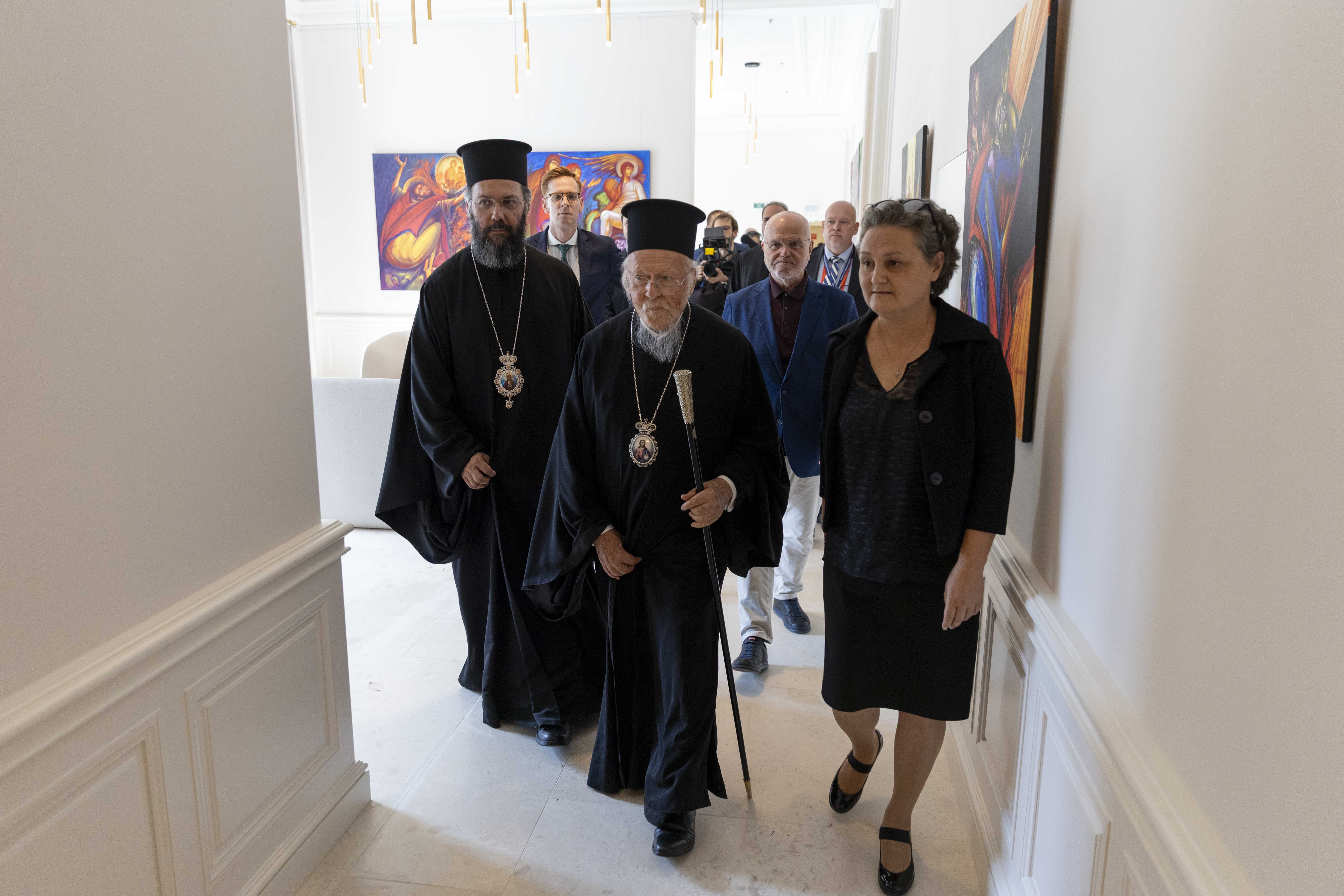 Θυρανοίξια τοῦ Ἱεροῦ Ναοῦ Τριῶν Ἱεραρχῶν καὶ Ἐγκαίνια τοῦ Ὀρθοδόξου Κέντρου Διαλόγου «Fanarion» στὴ Βουδαπέστη ἀπὸ τὴν Α.Θ.Π. τὸν Οἰκουμενικὸ Πατριάρχη κ.κ. Βαρθολομαῖο